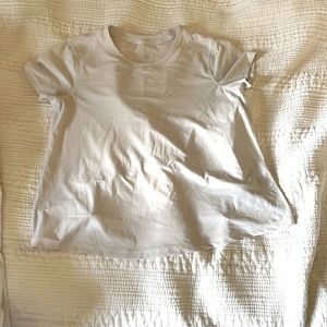 White Lululemon shirt
